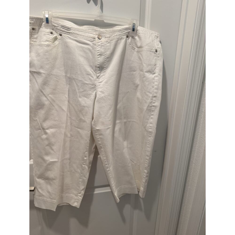Avenue Bliss White Capris Crop Sz 20 Plus Size Stretchy
